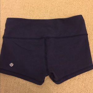 Navy lulu shorts